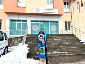 Artvin'de Snowboardlu İş Yolculuğu: İl Sağlık Müdürü'nden Sıradışı Gün!
