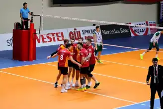 Galatasaray, Akkuş'u Deplasmanda 3-0 Yendi!