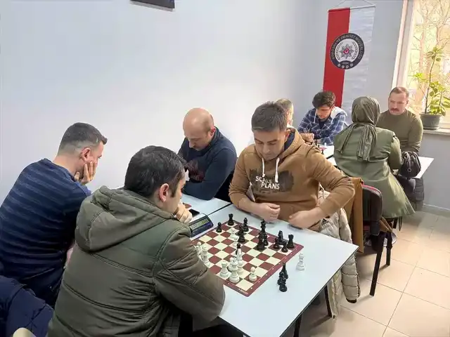 Gümüşhane'de Polisler Arası Satranç Turnuvası