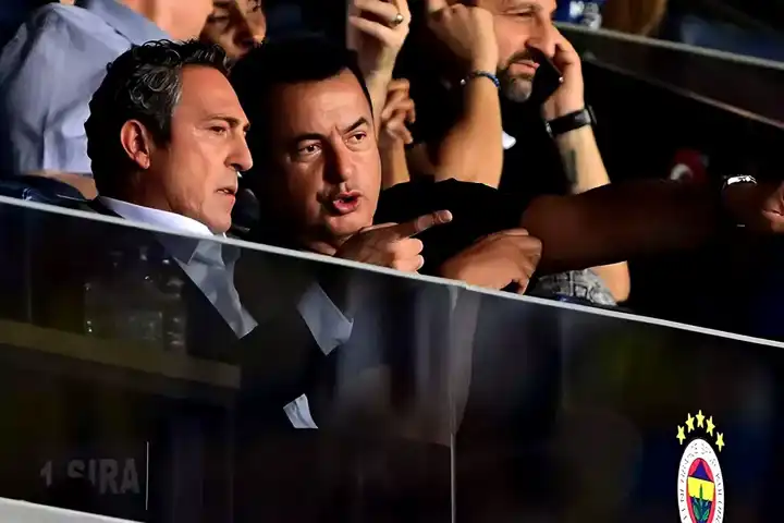 Fenerbahçe Transfer Bombası: Vecino ve Kostic!