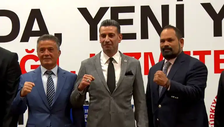 Suat Hekimoğlu, Türkiye Boks Federasyonu'nun Yeni Başkanı! Suat Hekimoğlu, Türkiye Boks Federasyonu'nun Yeni Başkanı!