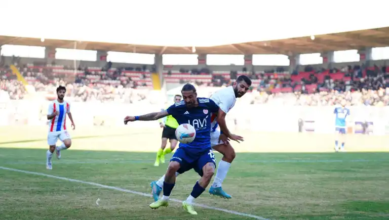 Yerel Takım Rakibini Ezip Geçti!