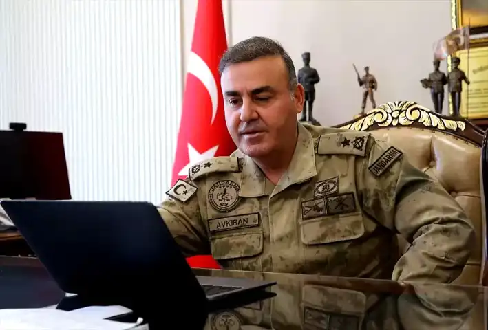 2024 Yılın Kareleri: Tuğgeneral Avkıran'ın Seçimi